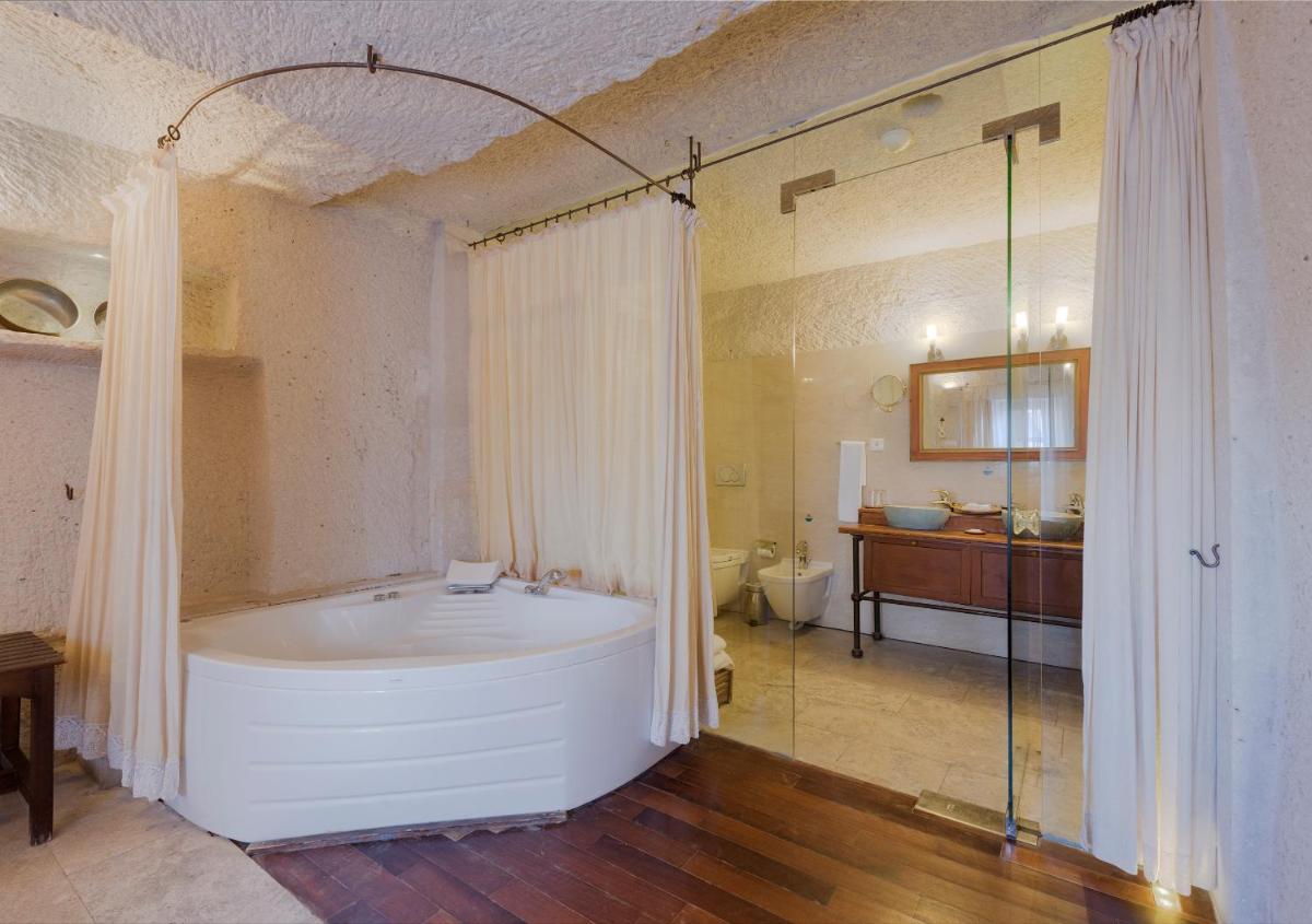 Anatolian Houses Cave Hotel & SPA
