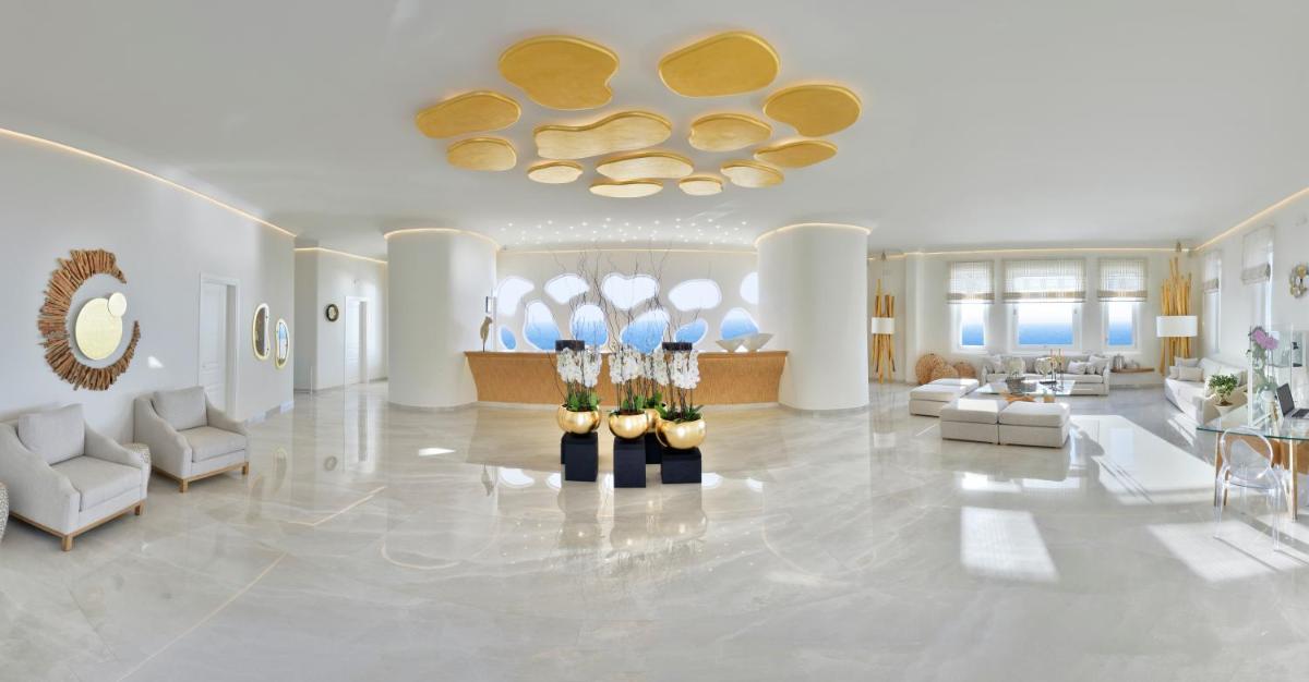 Anax Resort and Spa