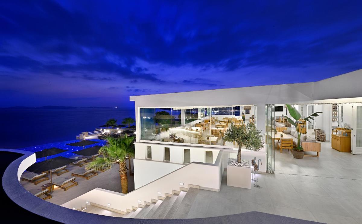 Anax Resort and Spa