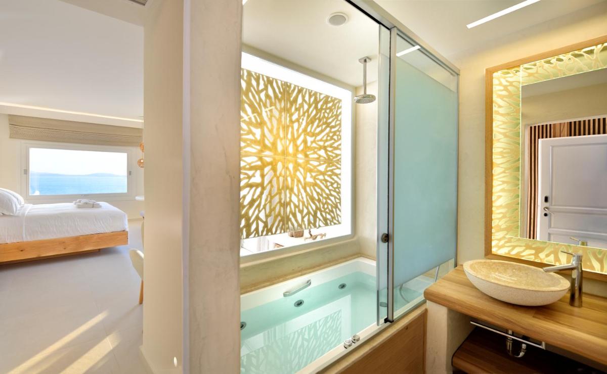 Anax Resort and Spa
