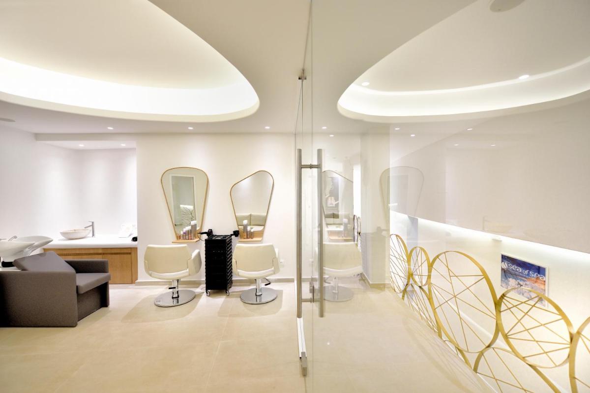 Anax Resort and Spa