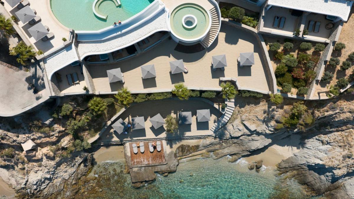 Anax Resort and Spa