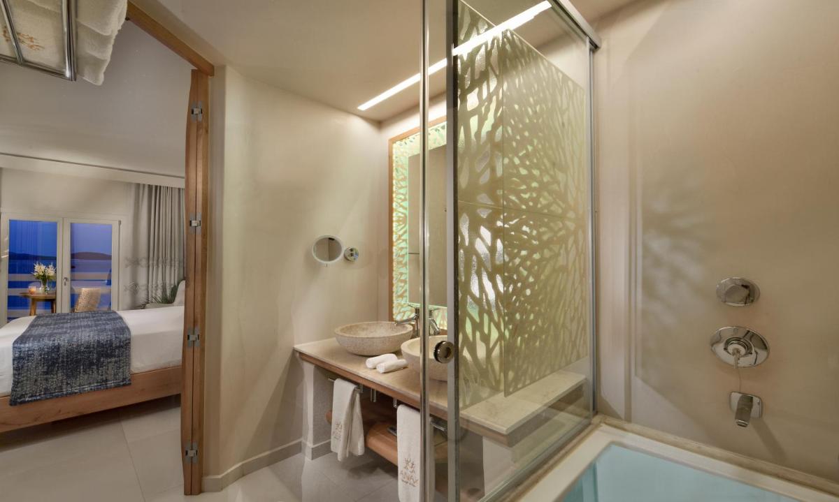 Anax Resort and Spa