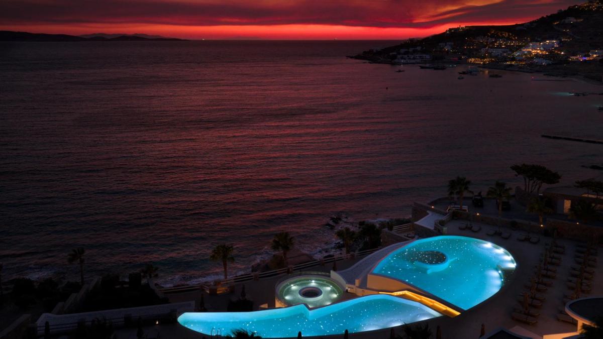 Anax Resort and Spa