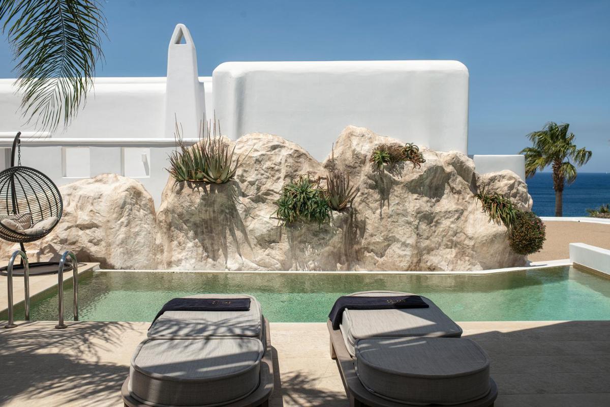 Anax Resort and Spa