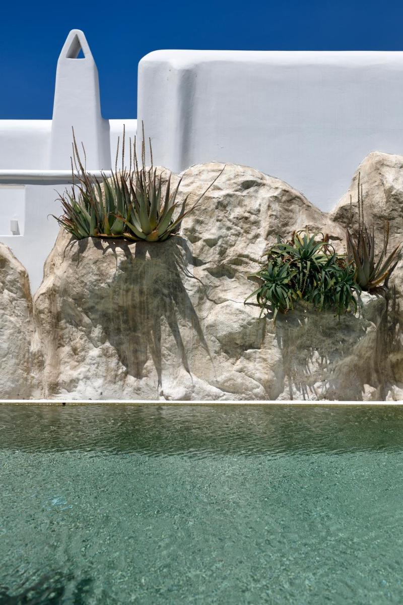 Anax Resort and Spa