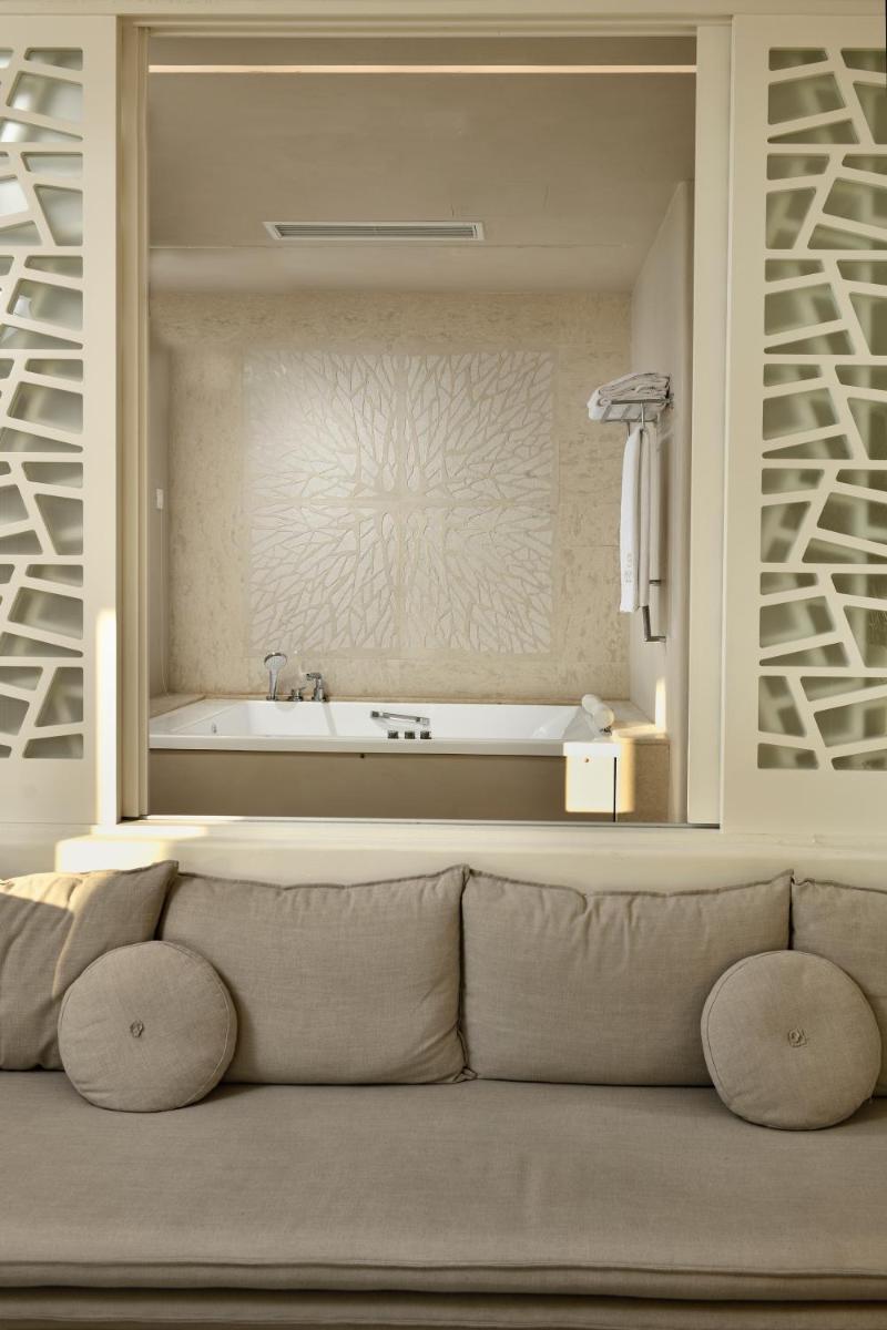 Anax Resort and Spa
