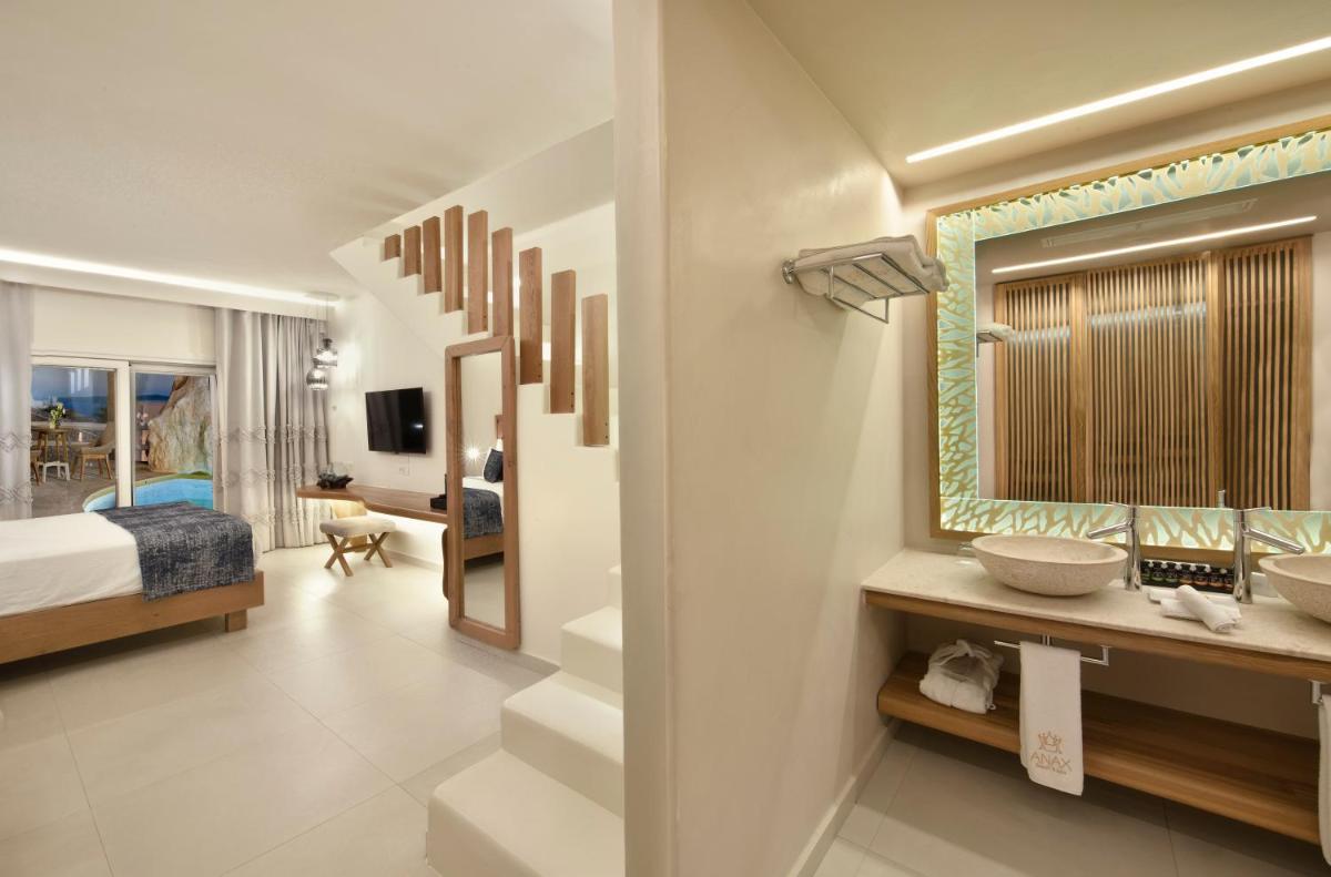 Anax Resort and Spa