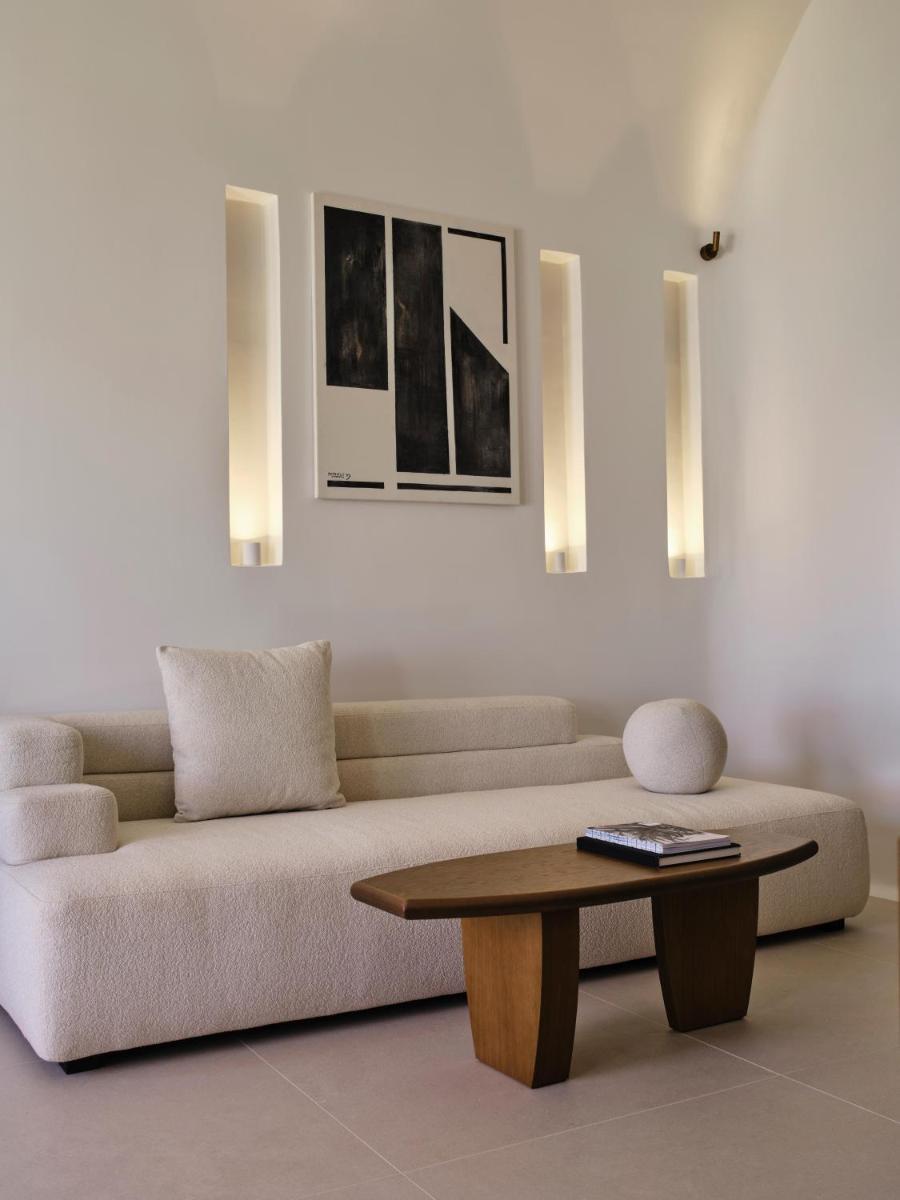 Andronis Luxury Suites