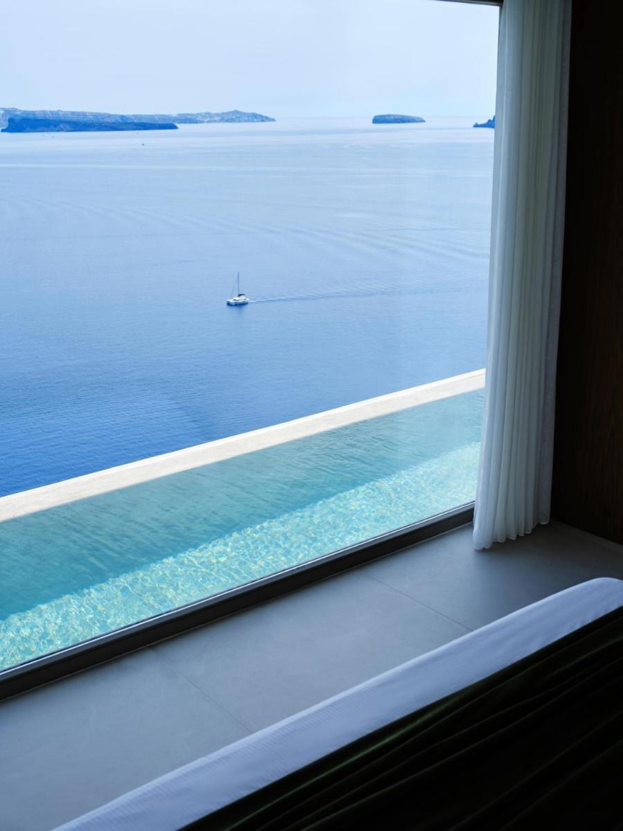 Andronis Luxury Suites