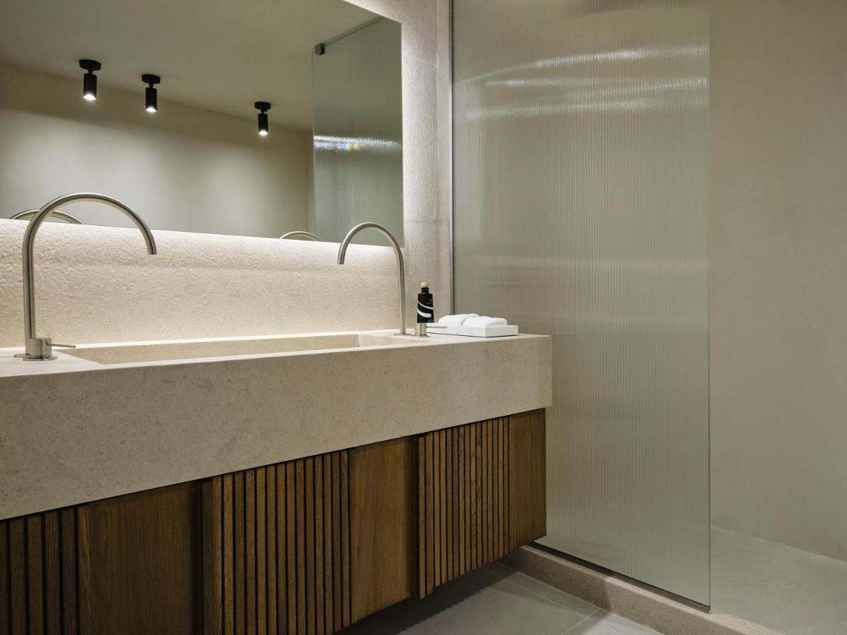 Andronis Luxury Suites