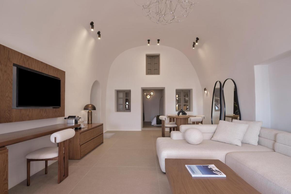 Andronis Luxury Suites