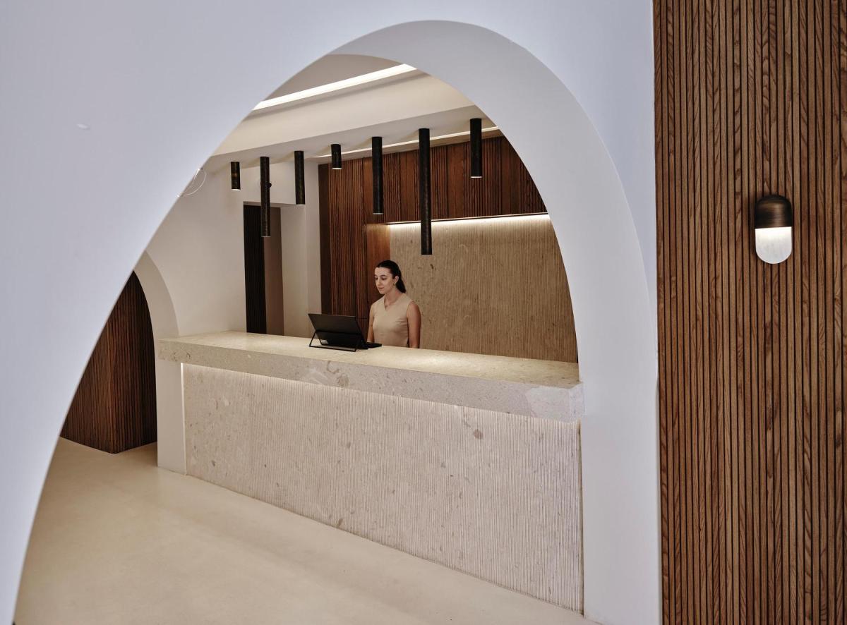 Andronis Luxury Suites