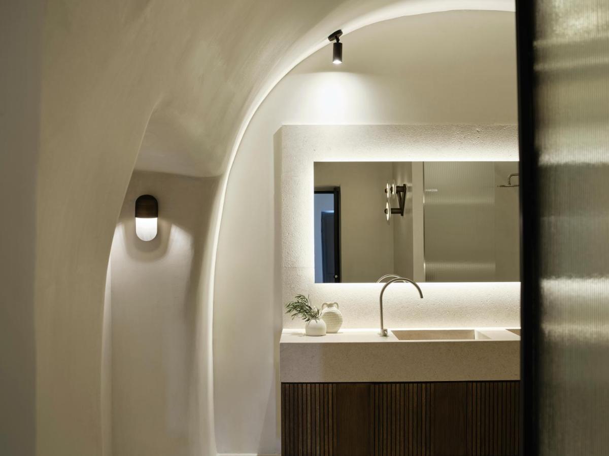 Andronis Luxury Suites
