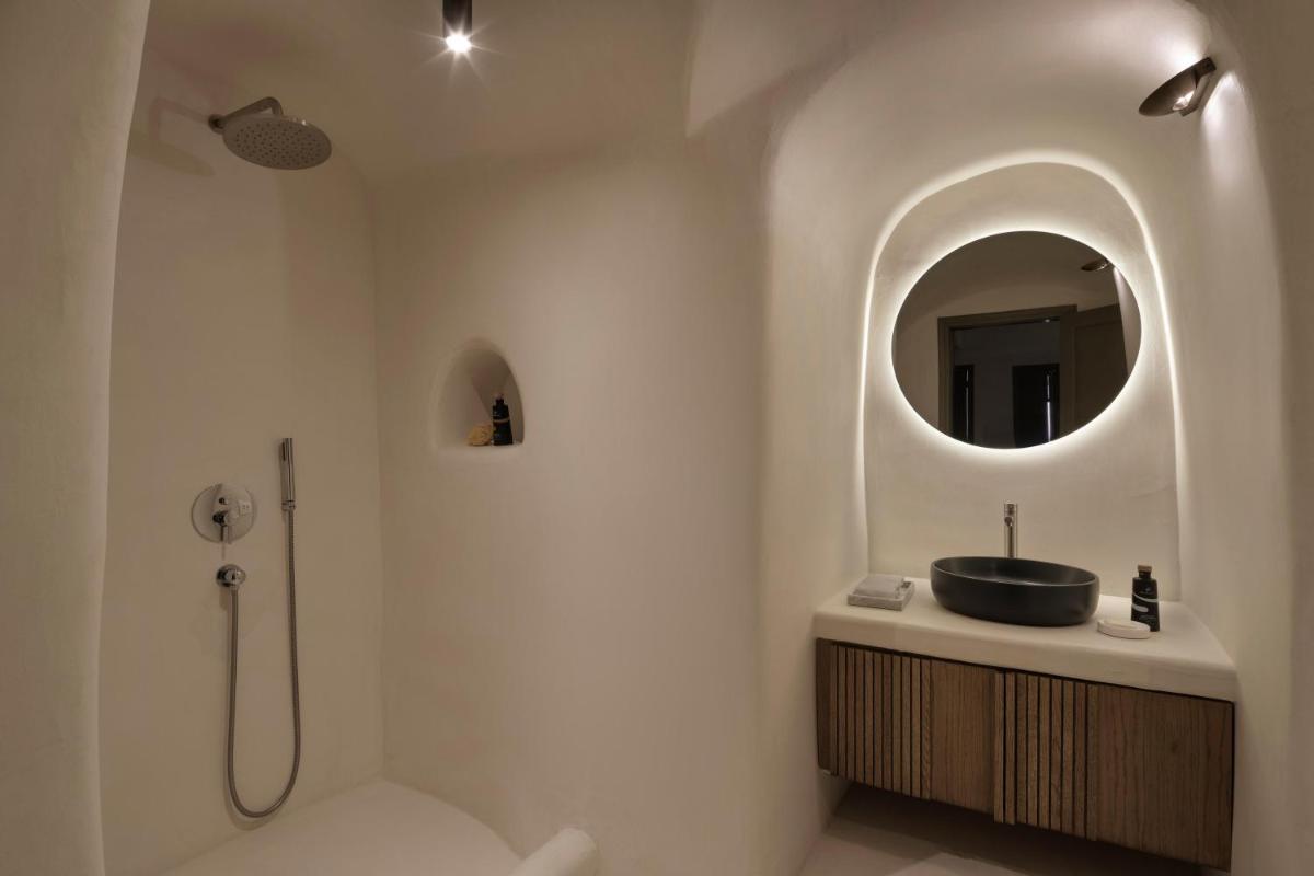 Andronis Luxury Suites