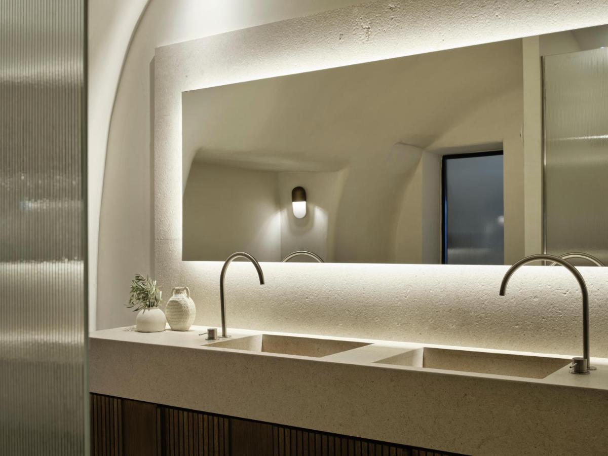Andronis Luxury Suites