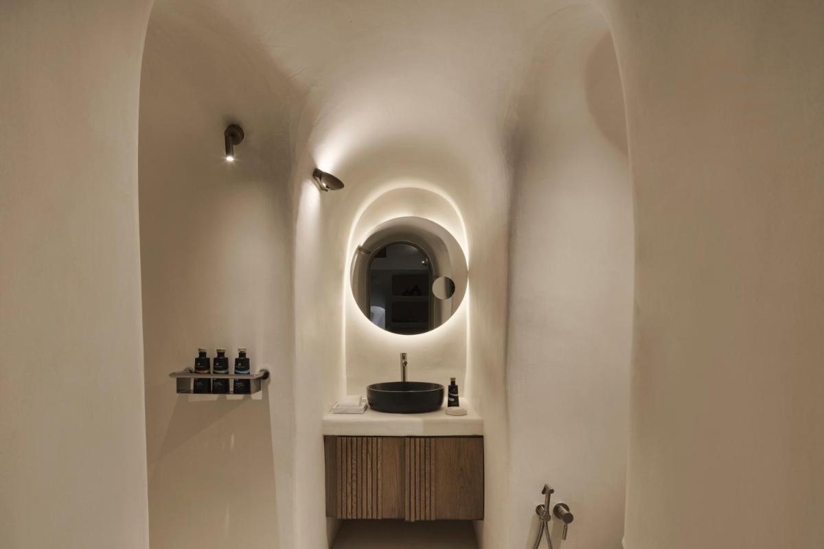 Andronis Luxury Suites