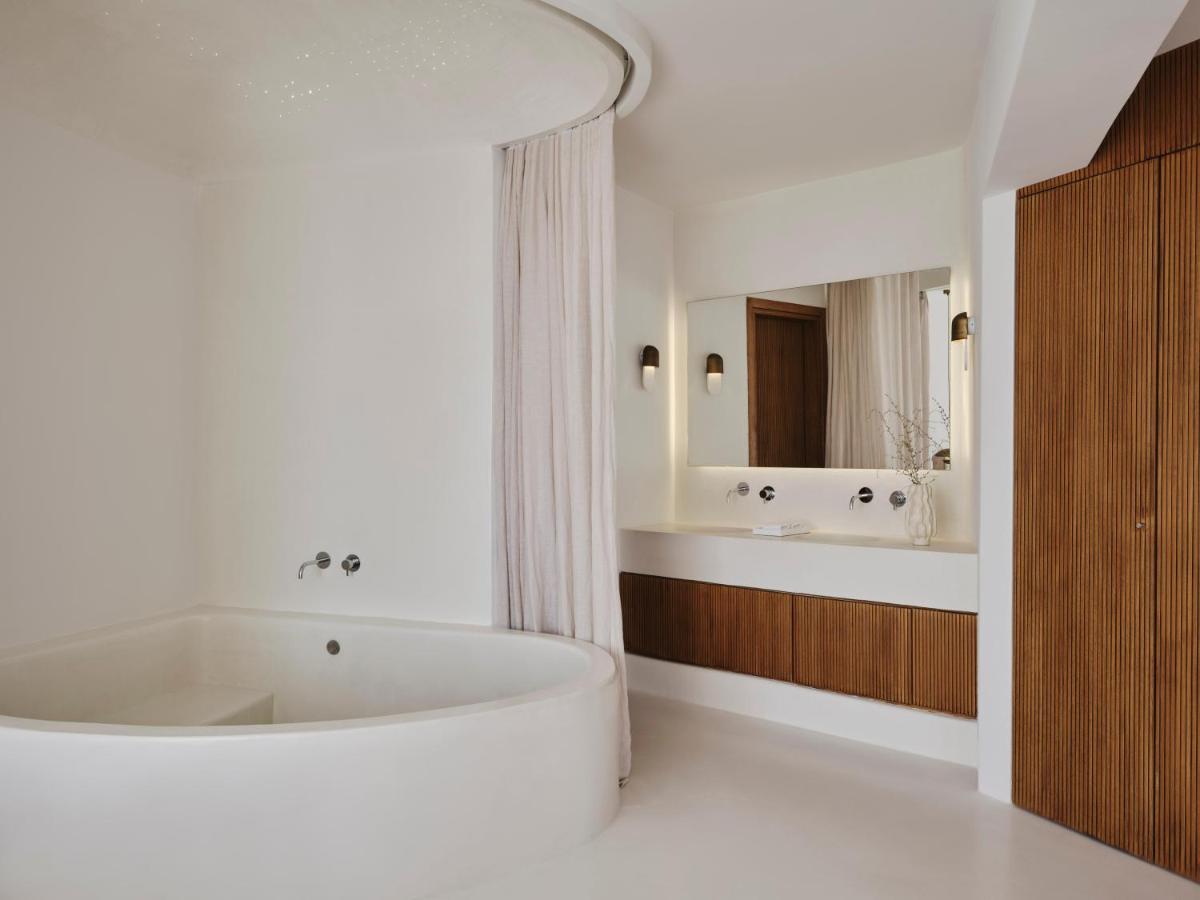 Andronis Luxury Suites