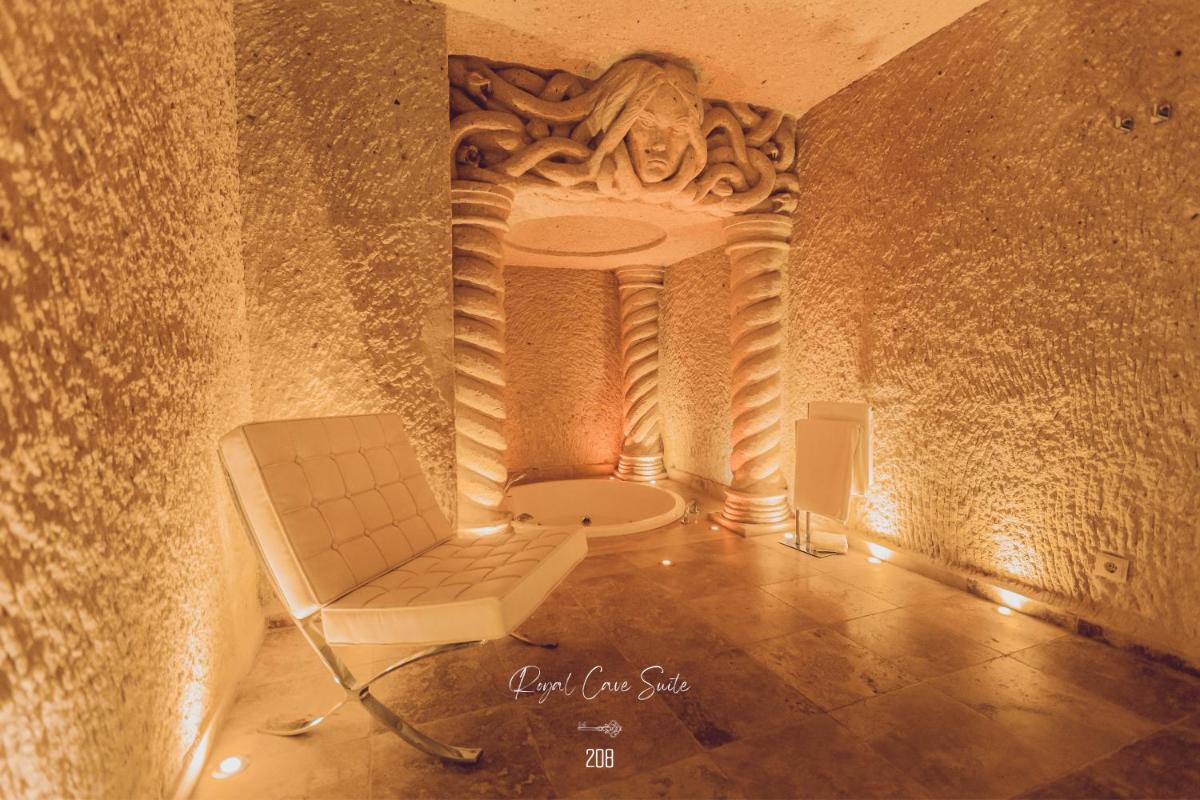 Nino Cave Suites