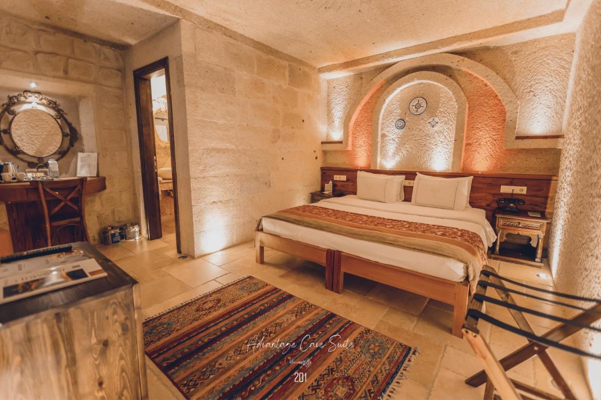 Nino Cave Suites