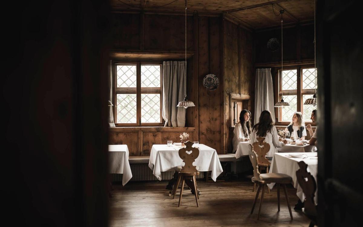 Ansitz Heufler by Norbert Niederkofler