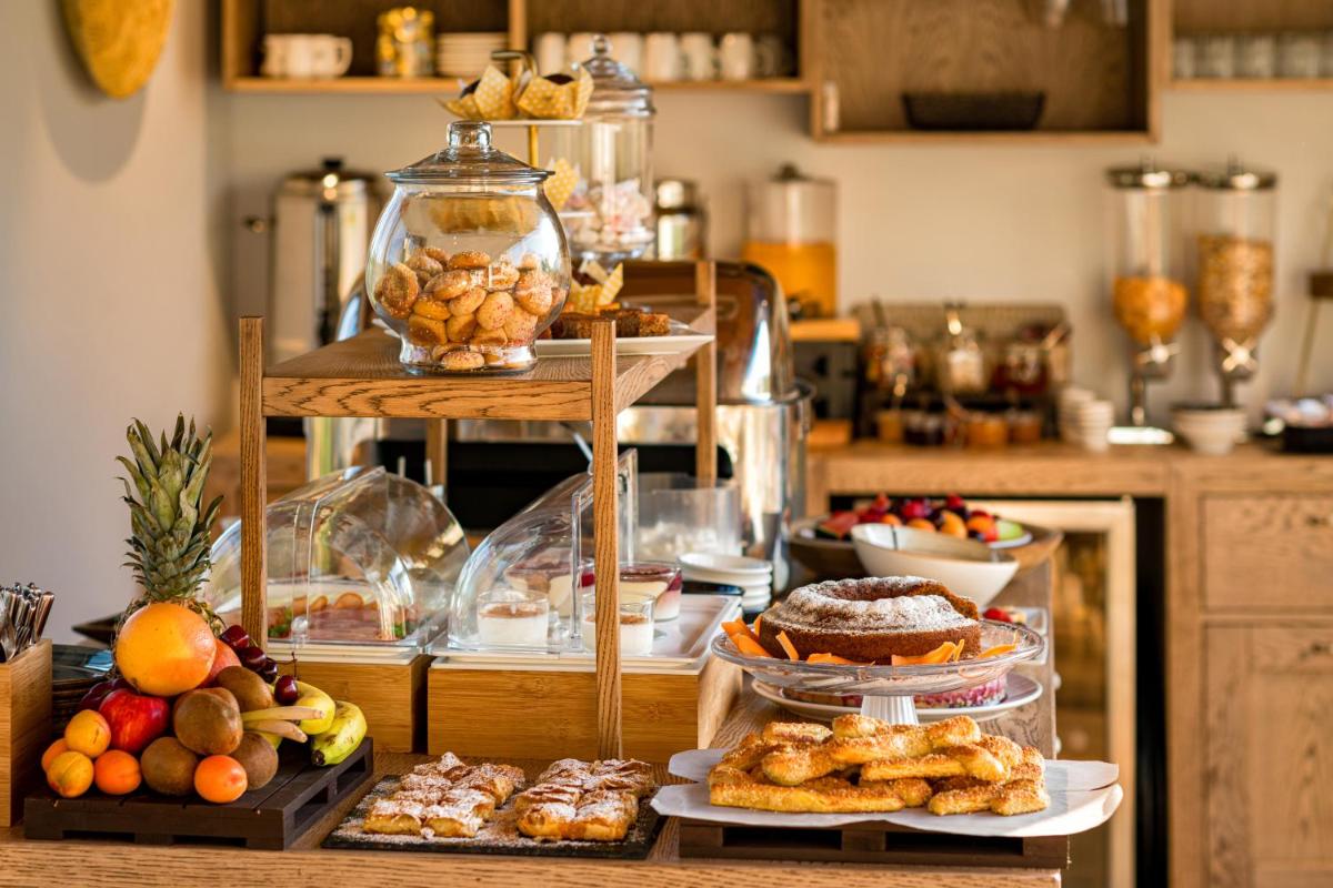 Anthemion Suites and Villas