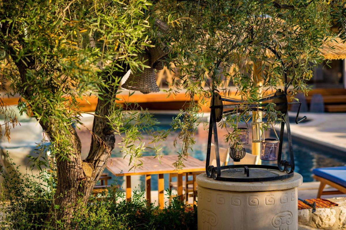 Anthemion Suites and Villas