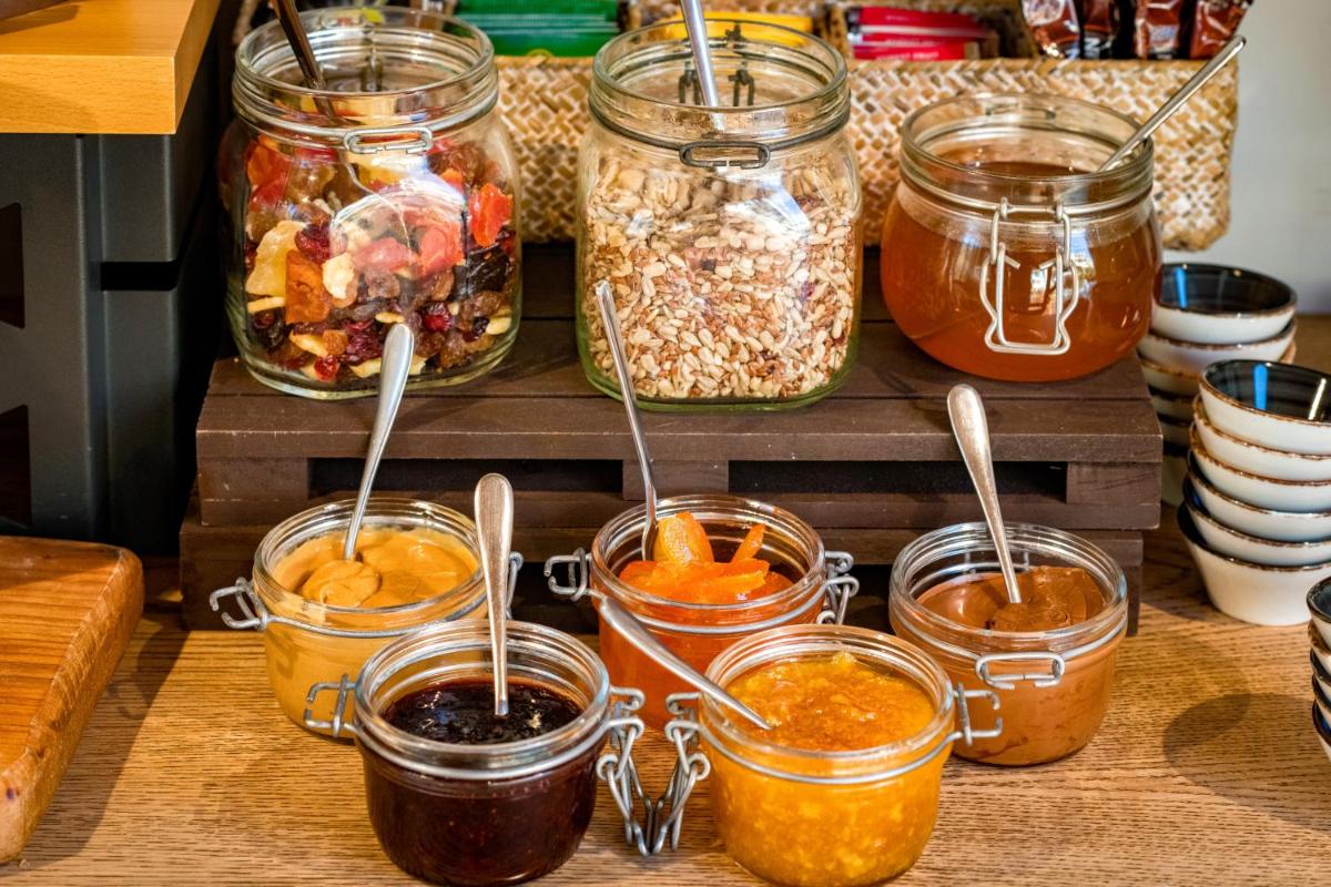 Anthemion Suites and Villas