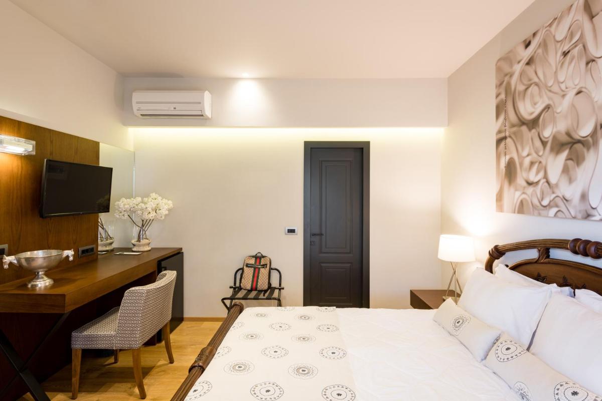 Anthemion Suites and Villas