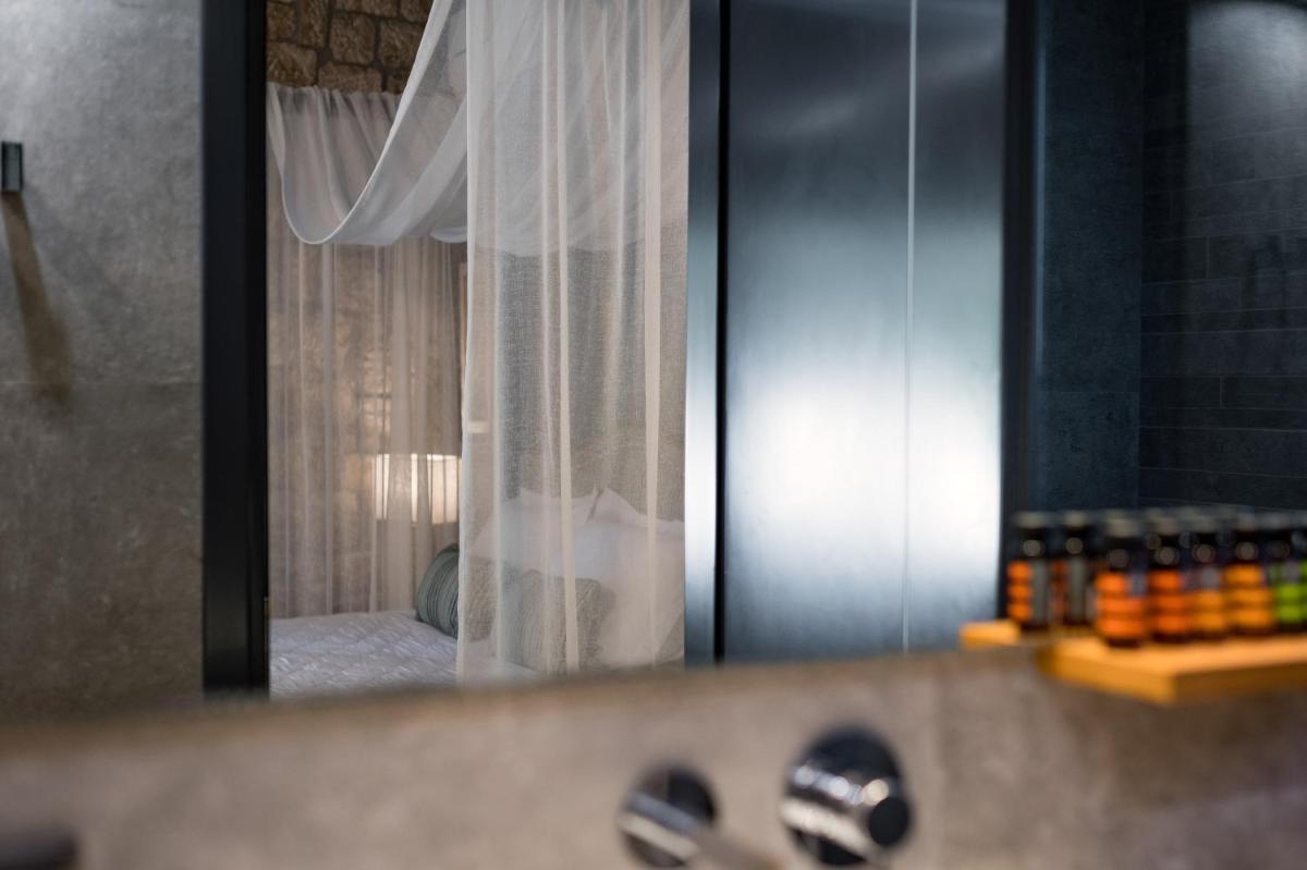 Anthemion Suites and Villas