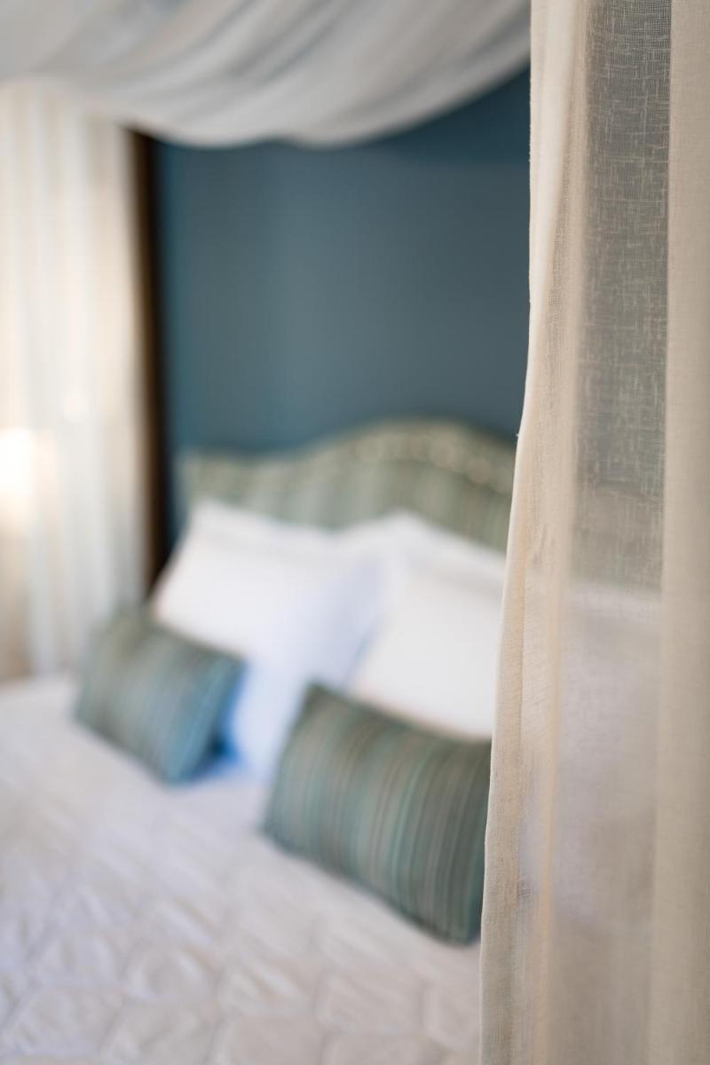 Anthemion Suites and Villas