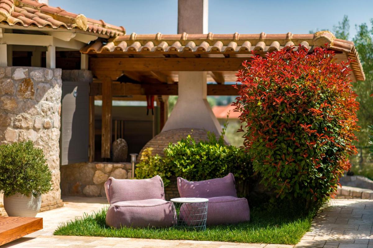 Anthemion Suites and Villas