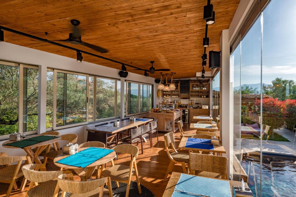 Anthemion Suites and Villas