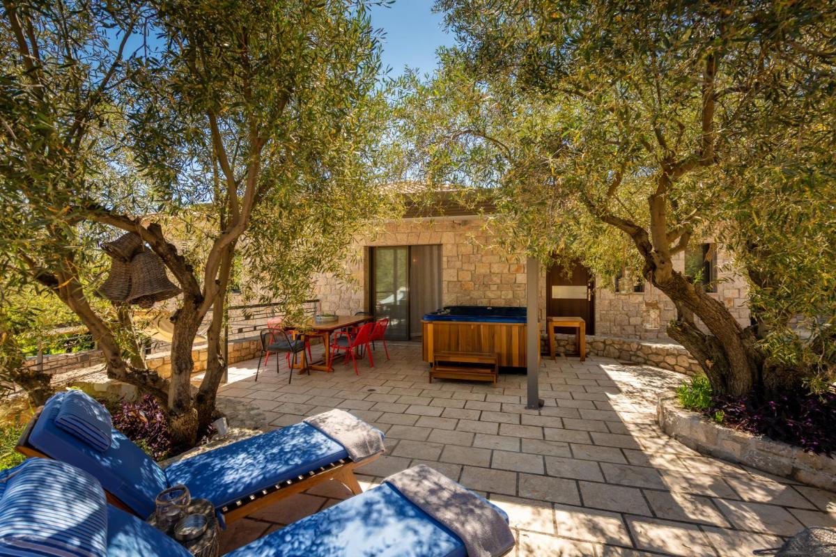 Anthemion Suites and Villas