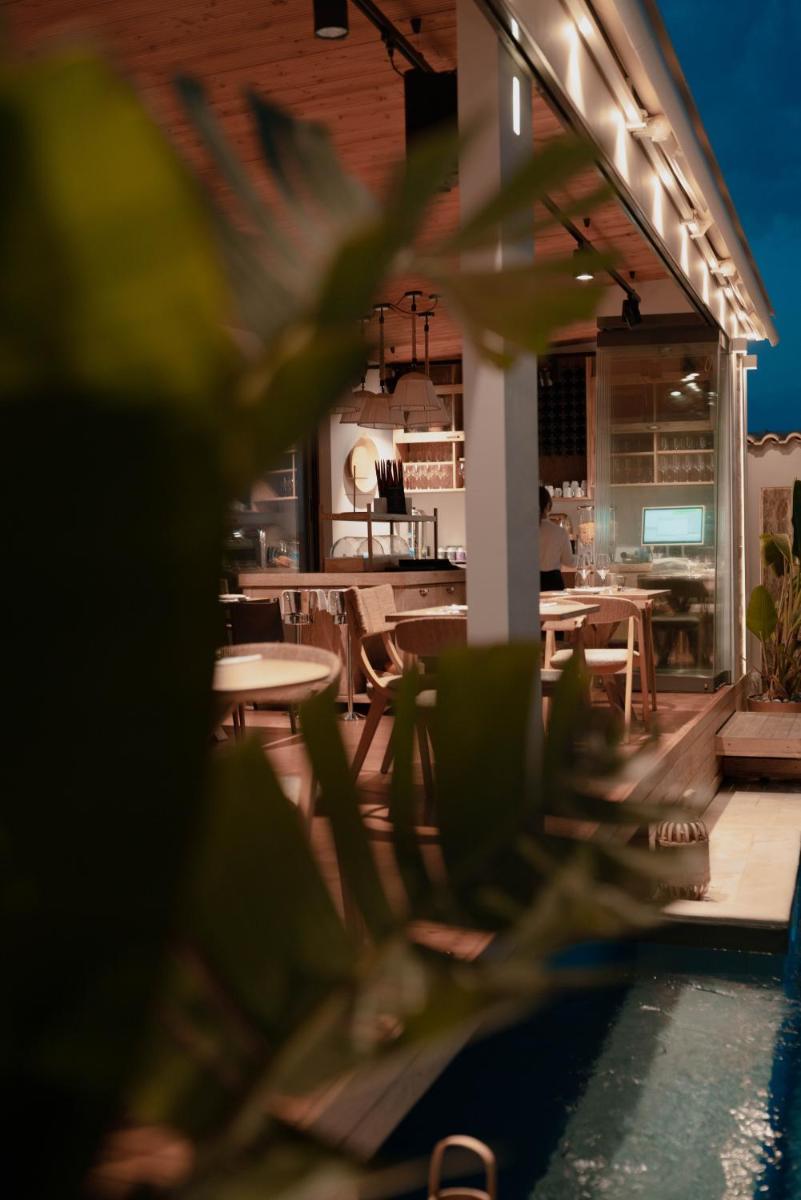 Anthemion Suites and Villas