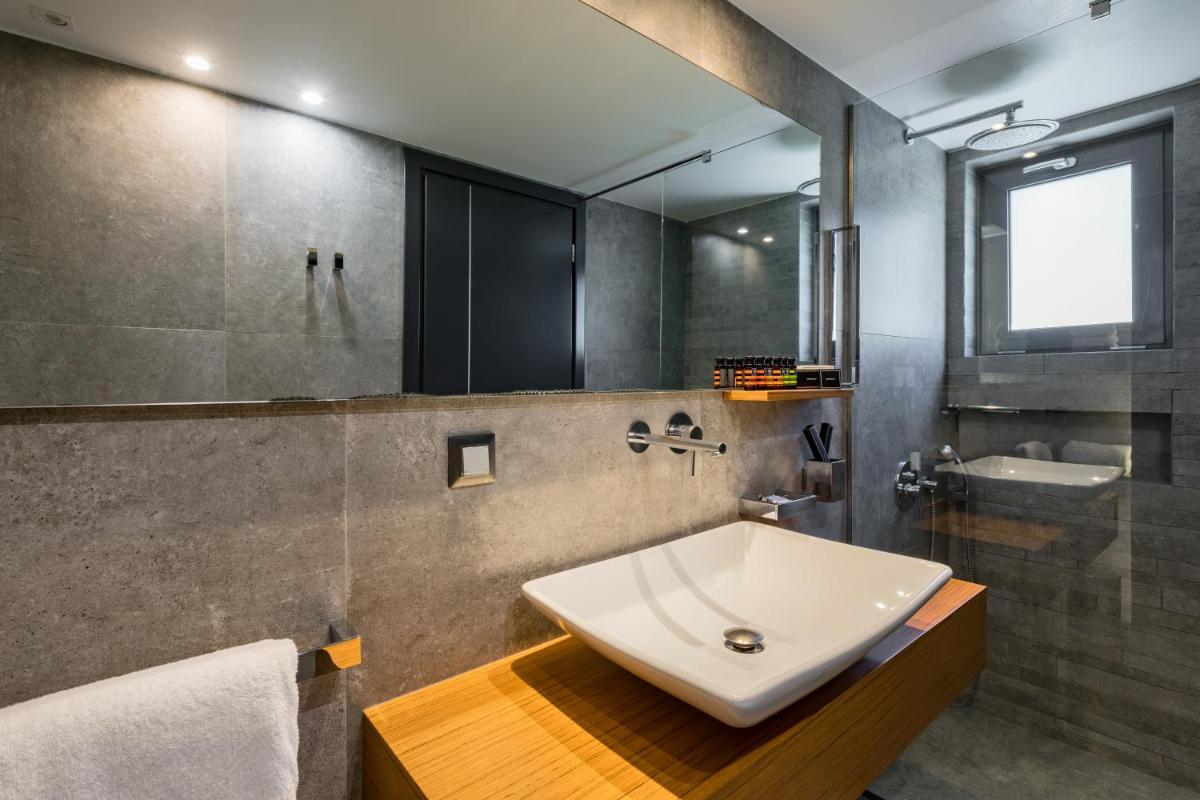 Anthemion Suites and Villas