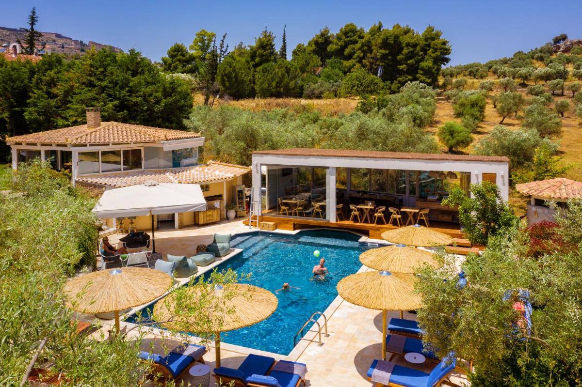 Anthemion Suites and Villas