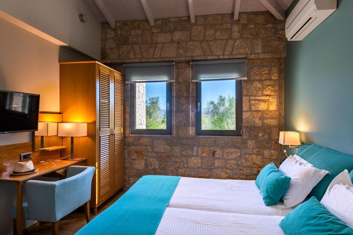 Anthemion Suites and Villas