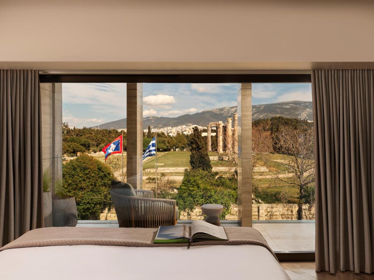 Anthology of Athens, The Leading Hotels of the World