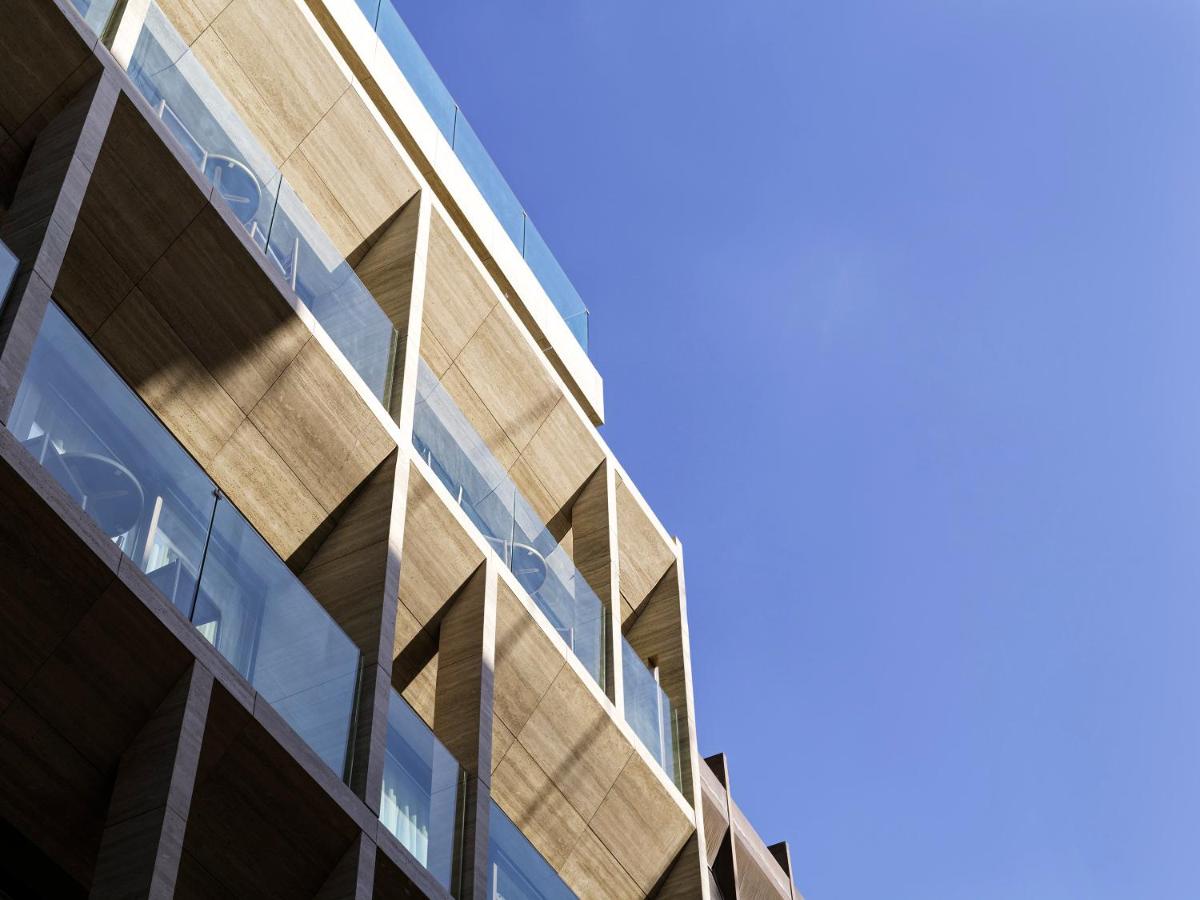 Anthology of Athens, The Leading Hotels of the World