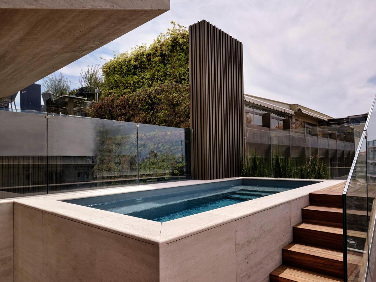 Anthology of Athens, The Leading Hotels of the World