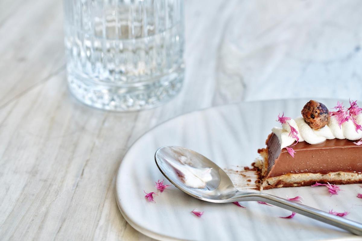 Anthology of Athens, The Leading Hotels of the World