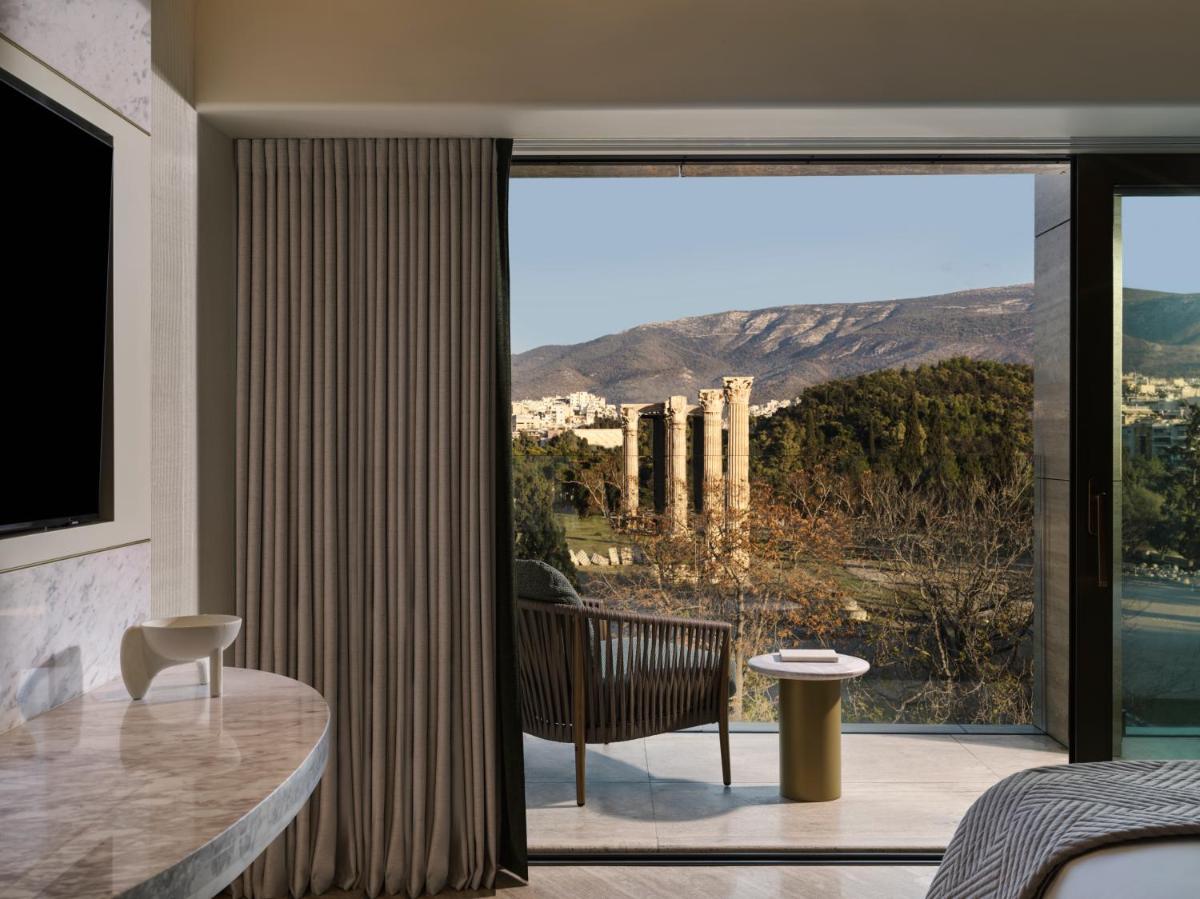 Anthology of Athens, The Leading Hotels of the World