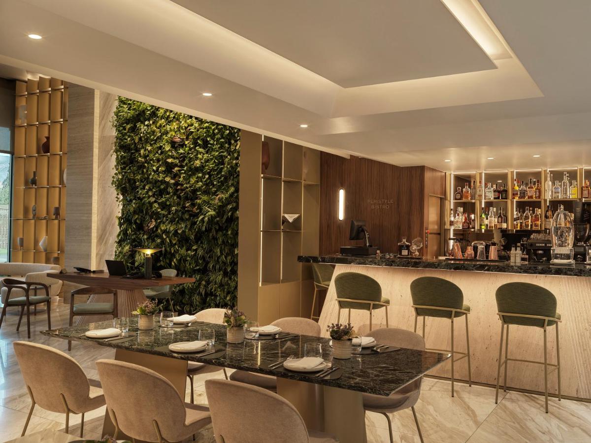 Anthology of Athens, The Leading Hotels of the World