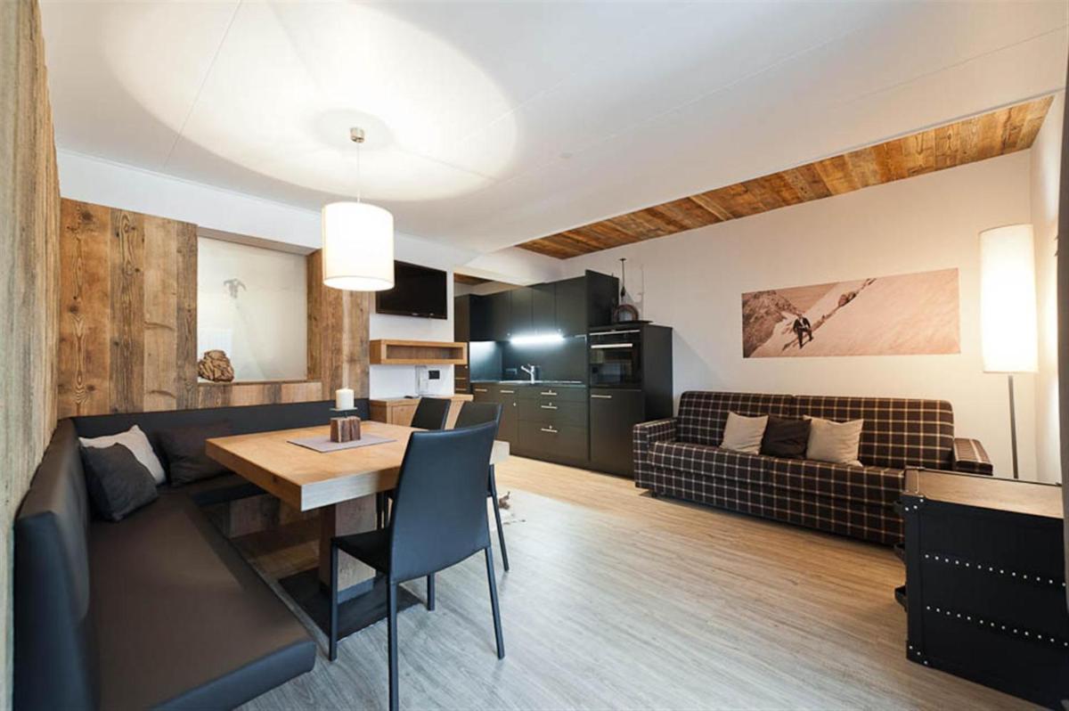 Burgus - Design Suites & Apartments