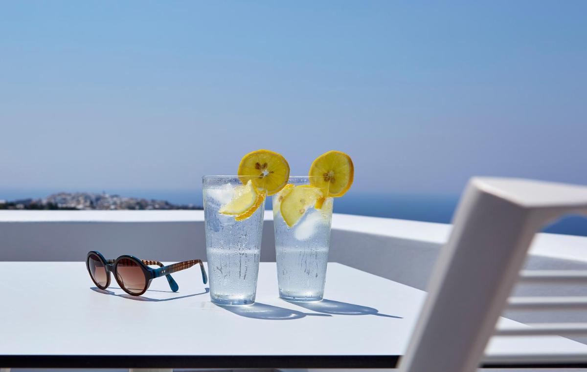 Aperanto Suites