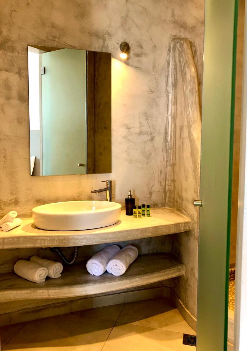 Aperanto Suites