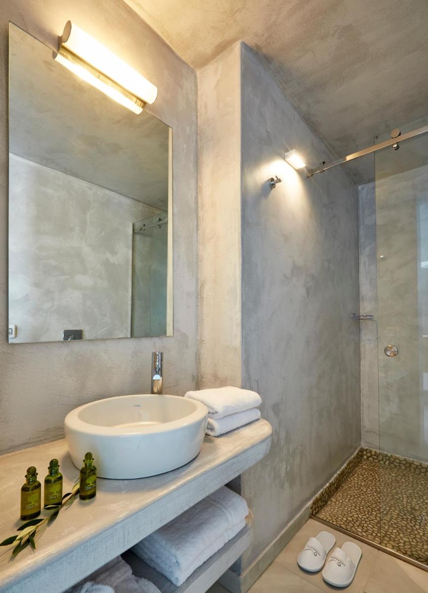 Aperanto Suites