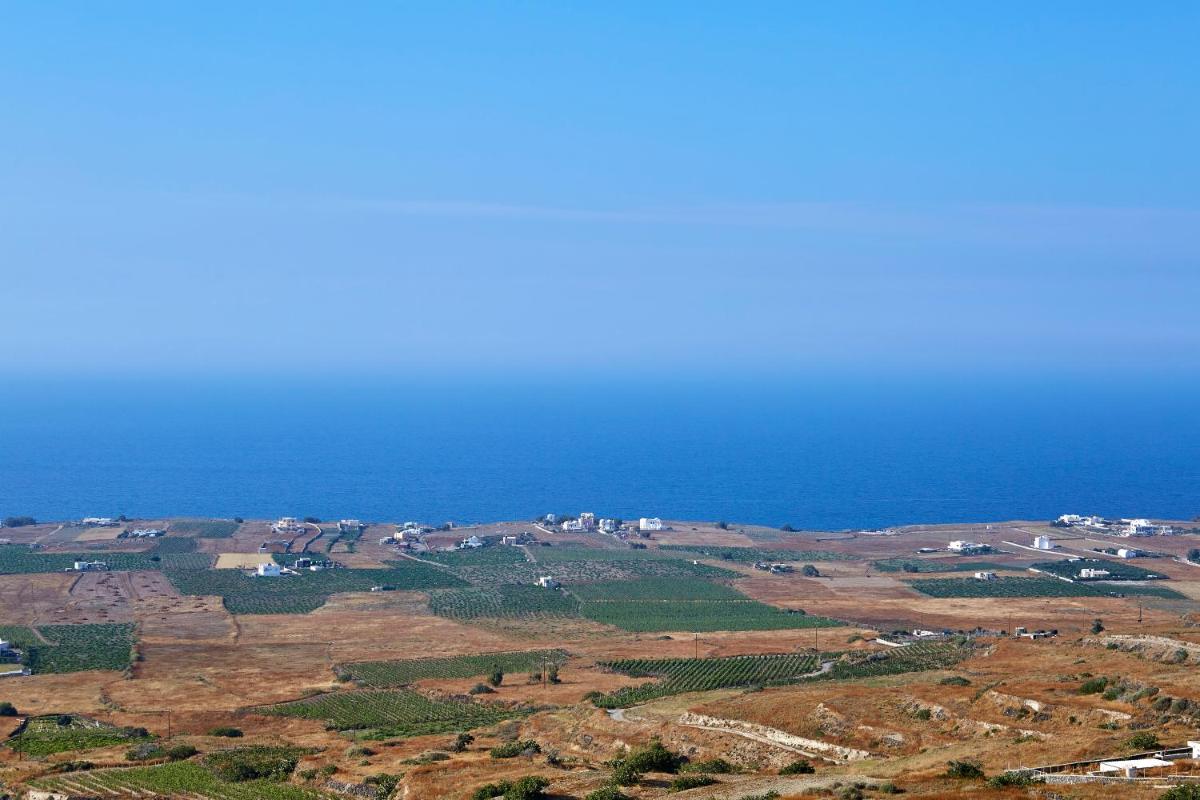 Aperanto Suites