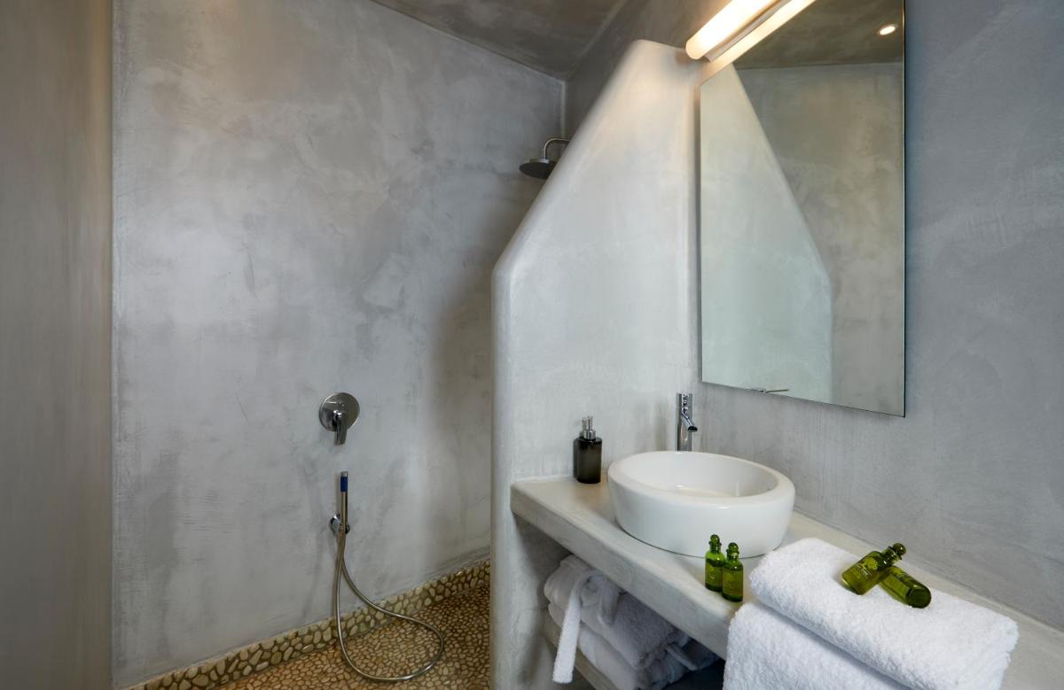 Aperanto Suites